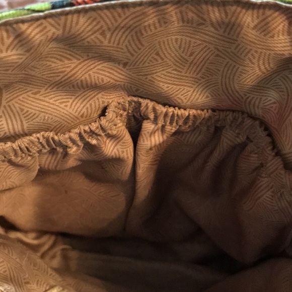 Sakroots Crossbody in EUC - Picture 9 of 12